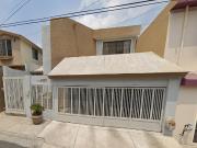 HERMOSA PROPIEDAD A POCOS MINUTOS DE SORIANA HIPER CUMBRES