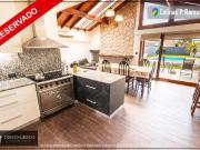 Hermosa propiedad con parque y pileta