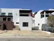 ¡HERMOSA PROPIEDAD EN ZONA RESIDENCIAL DE CABO SAN LUCAS!