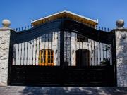 Hermosa propiedad Tipo Chalet Suizo