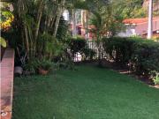 Hermosa quinta unifamiliar, calle Loma Azul San Luis