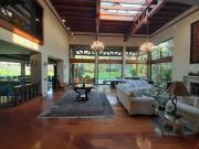 HERMOSA RESIDENCIA 5,300m2 7 dorm. URB. RINCONADA 1RA....