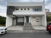 Hermosa residencia a estrenar en venta en La Cumbre