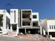 Hermosa residencia con elevador en fraccionamiento exclusivo