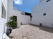 Hermosa Residencia de 2 niveles en Marsella II A 10...