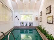 Hermosa residencia de un nivel,estilo mediterráneo en...