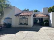 HERMOSA RESIDENCIA DE UNA PLANTA EN VENTA EN RESIDENCIAL...