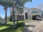 HERMOSA RESIDENCIA EN CIUDAD BUGAMBILIAS