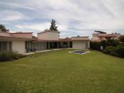 Hermosa Residencia en Una Planta en Condominio Exclusivo...