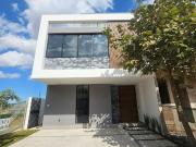 HERMOSA RESIDENCIA EN VENTA A ESTRENAR PARQUES VALLARTA,...