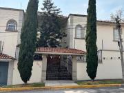 HERMOSA RESIDENCIA CON EXCELENTE UBICACIÓN EN VENTA EN...