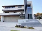 Hermosa residencia en venta en Rancho San Juan