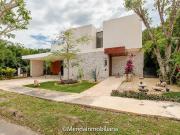 Hermosa residencia en Yucatan country club en Renta
