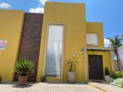 Hermosa residencia estilo mexicano contemporáneo