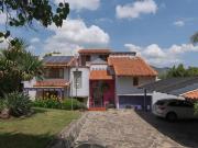 HERMOSA RESIDENCIA ESTILO MEXICANO EN LAS CAÑADAS
