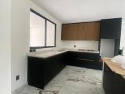 HERMOSA RESIDENCIA NUEVA EN BOSQUE ESMERALDA