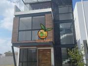 HERMOSA RESIDENCIA TOTALMENTE NUEVA EN VALLE IMPERIAL,...