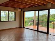 Hermosa Villa en Fraccionamiento Capilla de Piedra