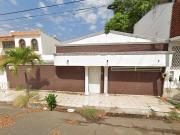 Hermosa y acogedora casa, en una de las zonas más...