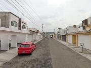 Hermosa y amplia casa con excelentes acabados y todas...