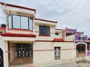 HERMOSA Y AMPLIA CASA DE 2 PISOS EN VENTA EN SANTA...