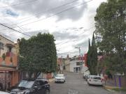 Hermosa y amplia casa en remate en la Col. Santa Cruz...