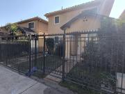 Hermosa y Amplia Casa Remodelada