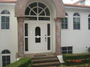 Hermosa y Amplia Residencia excelente ubicación Ganela!