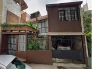 HERMOSA Y COMODA CASA FAMILIAR