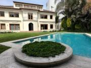 HERMOSA Y ELEGANTE CASA EN SAN ISIDRO