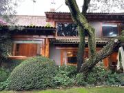 Hermosa y espaciosa casa Contemporánea en...