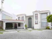 HERMOSA Y ESPACIOSA CASA EN LOMAS 1, QUE NO TE LA...