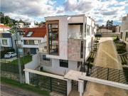 HERMOSA Y MODERNA CASA EN RENTA CHALLUABAMBA CUENCA