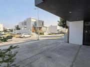 HERMOSA Y MODERNA CASA EN VENTA EN CONDOMINIO PUERTA...