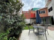 Buscas una inversión rentable y un hogar acogedor? ¡Esta...