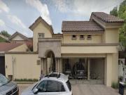 HERMOSA Y MUY AMPLIA CASA EN MONTERREY