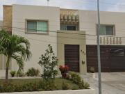 HERMOSA Y PARROQUIAL CASA EN VENTA, PRECIO POR DEBAJO...