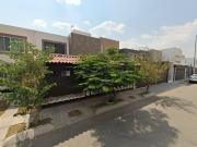 HERMOSA y SEMI NUEVA CASA EN ZONA DE NUEVA CREACION de...