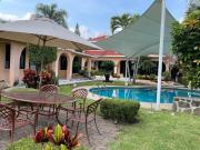 HERMOSA Y TOTALMENTE REMODELADA, EN FRACCIONAMIENTO PRIVADO