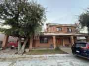 Hermosa casa en residencial al norte amplio terreno y...