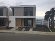 Hermosas Casas de Venta en urbanización en Zona Norte...