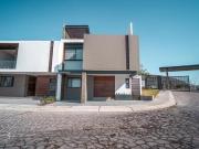 Hermosas Casas en El Refugio, 3 Recamaras, Estudio en...