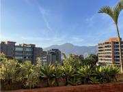 Hermoso Apartamento con Terraza en Urb. Solar del Hatillo