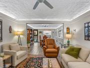 ✨ hermoso apartamento en la planta baja en san antonio ✨...