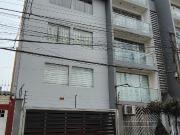 HERMOSO DEPARTAMENTO CON BALCON EN 2DO PISO Y CON ASCENSOR!