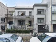 ¡Hermoso inmueble con 4 recámaras de 420 m² en REMATE...