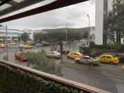 HERMOSO LOCAL COMERCIAL UBICADO EN EL SEGUNDO PISO /...