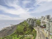 Hermoso Penthouse Duplex está ubicado en Barranco