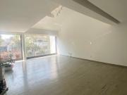 Hermoso PH de 2 niveles en Renta!