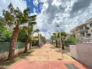 Hermoso piso esquinero con vistas al mar y con licencia...